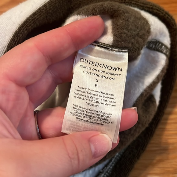 Outerknown- Hightide Sweatshorts‎ in Mangrove Salt Stripe size small - Picture 6 of 12